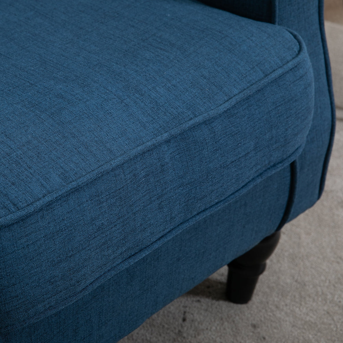 Blue Button-Tufted Accent Chair with Wingback T674442