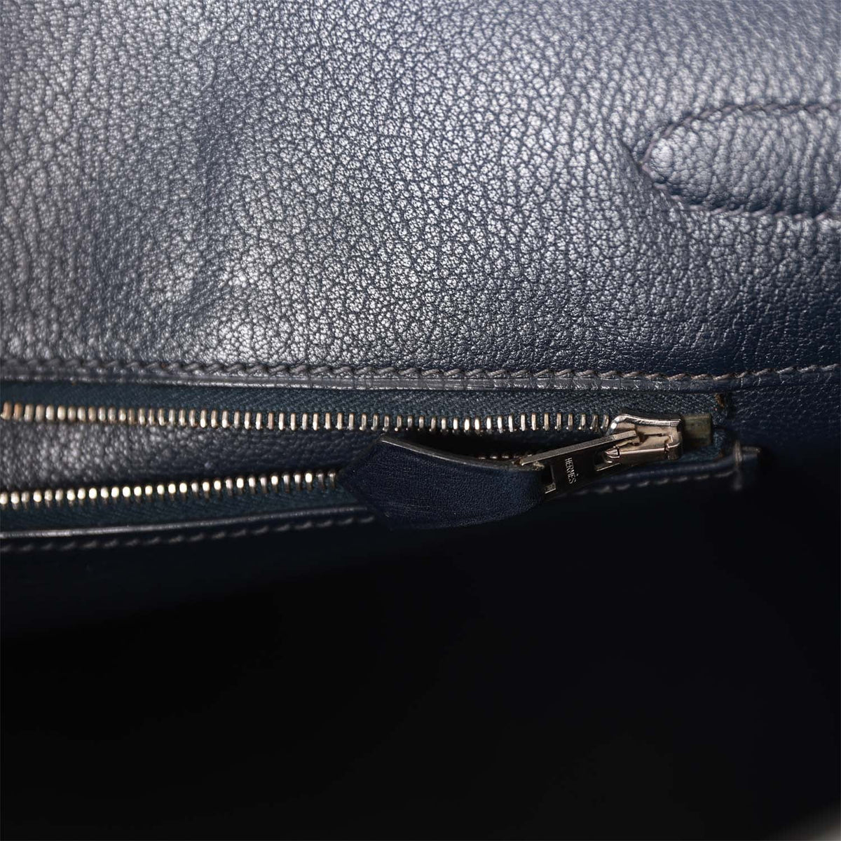 Vintage Box Leather Handbag N9403