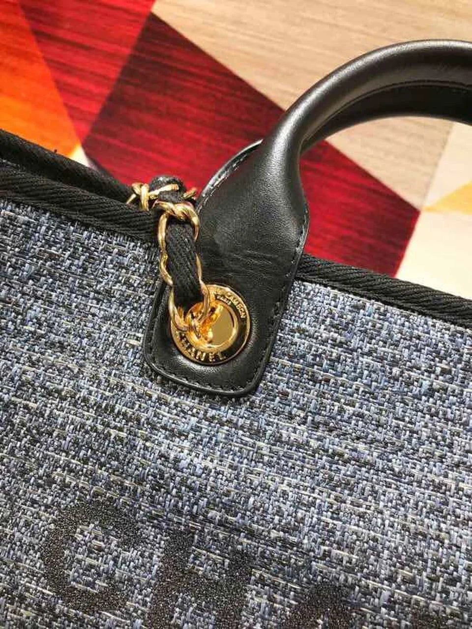 Black Tote O9048