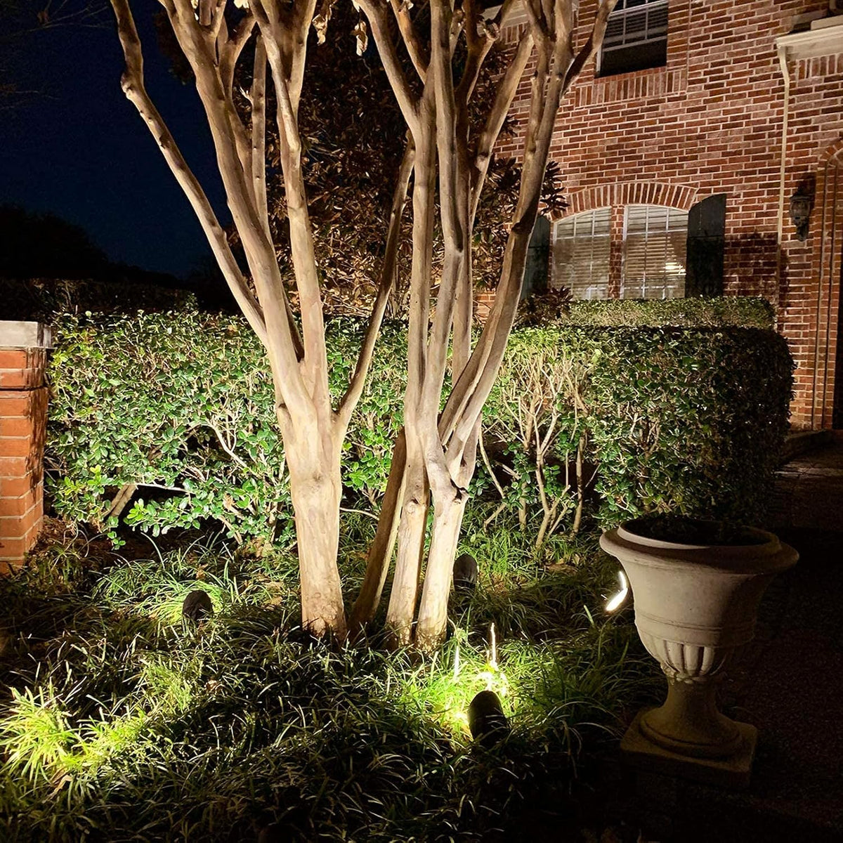 8 Pack 5 Watt LED Landscape Lights 2700K 400 Lumens S4243