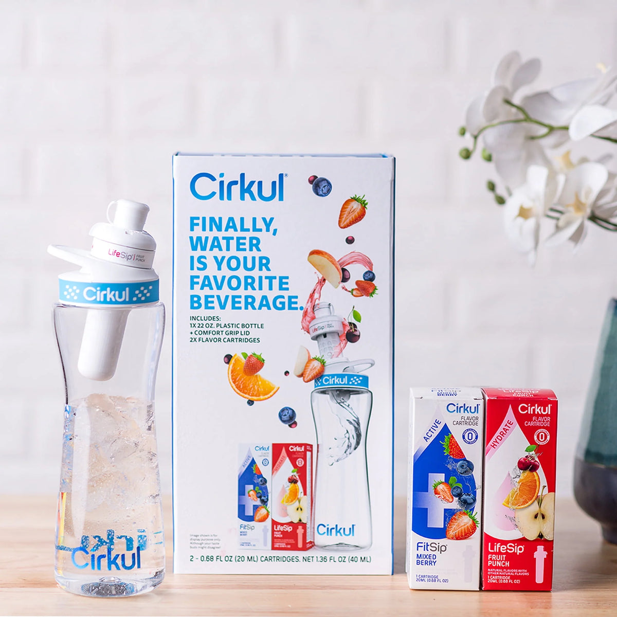 22oz Plastic Water Bottle Starter Kit with Blue Lid and 2 Flavor Cartridges E61387