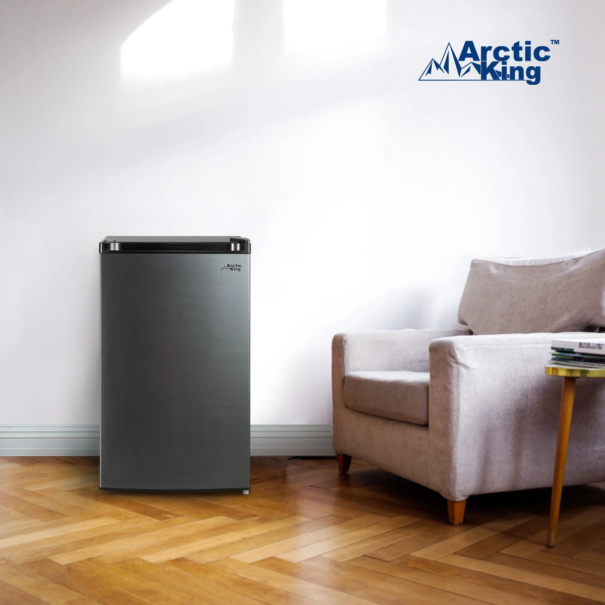 4.4 Cu ft Mini Fridge, Black Stainless Steel Look Q398