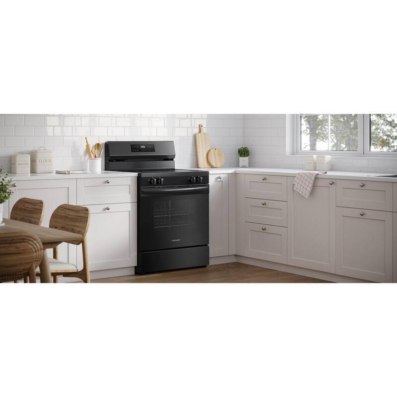 5 Element Freestanding Electric Range in Black N7347